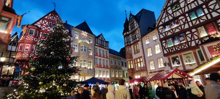 Der 47. Weihnachtsmarkt in Bernkastel-Kues an der Mosel